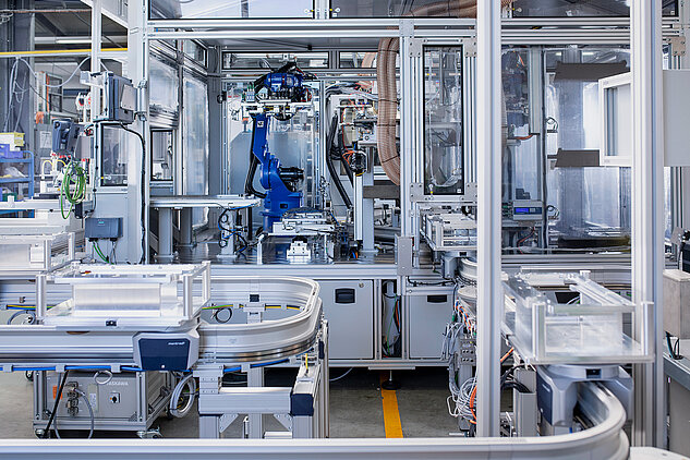 Intelligent workpiece transportation