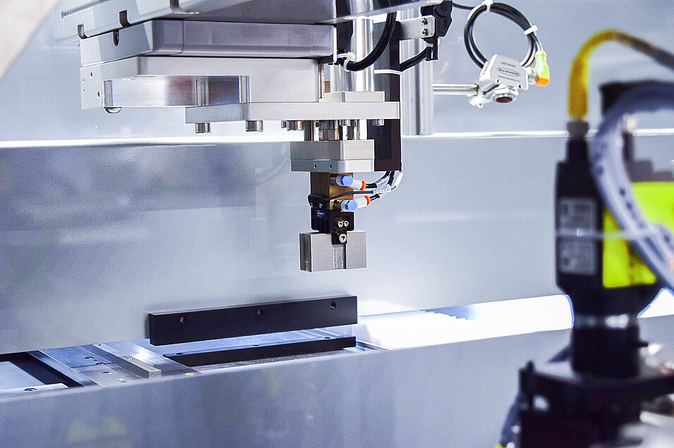 Providing Consisteny to Coiling Process | HAHN Automation Group Case Study